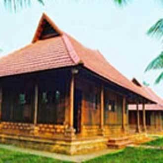 Kondai Lip Hotel Alappuzha Buitenkant foto