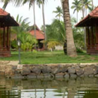 Kondai Lip Hotel Alappuzha Buitenkant foto