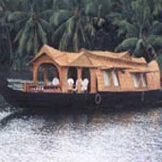 Kondai Lip Hotel Alappuzha Buitenkant foto